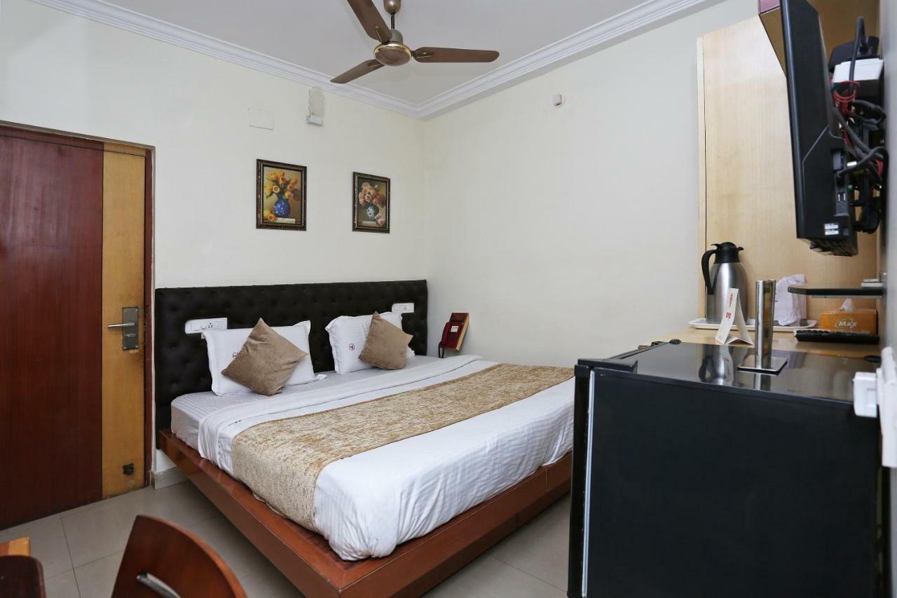 Oyo 3019 Hotel Lingaraj Μπουμπάνεσβαρ Εξωτερικό φωτογραφία